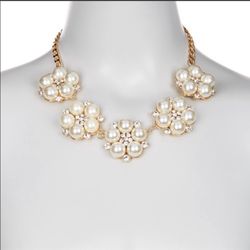 Pearl Flower Necklace