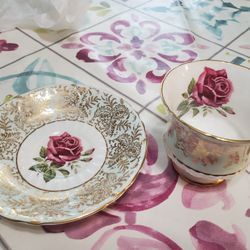 Paragon Fine China Tea Set