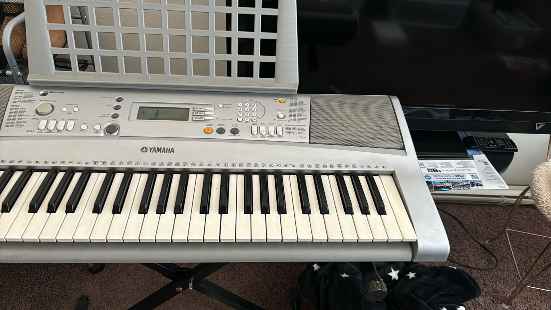 Keyboard With Stand