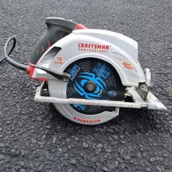 Craftsman Professional Circular Saw. 