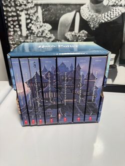 Harry Potter Complete Series Box Set Books 1-7 Paperback Scholastic Used