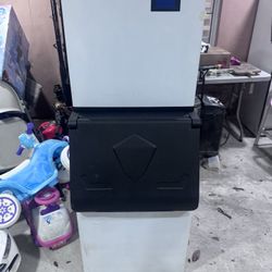 Ice Machine 