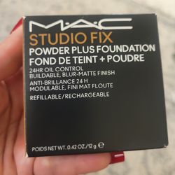 MAC STUDIO FIX FOUNDATION POWDER