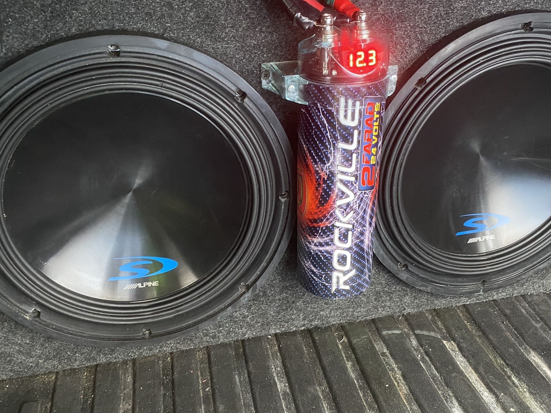 Subwoofer Alpine 12” 2400 watts, Amplifiers JL Audio