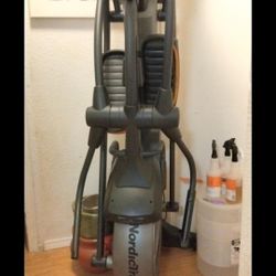 Nordic Track E7.7 Elliptical Machine 