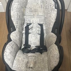 Maxi Cosi Infant Car Seat/Carrier 