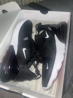 Nike Air Max 270 | 9.5