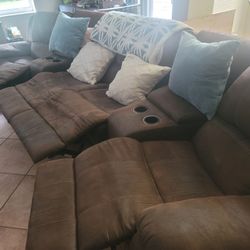 4 Recliner Sectional