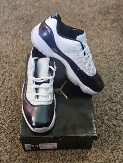 Air Jordan Retro 11 EMERALD GREEN (low)