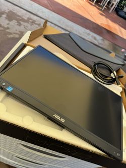 ASUS ZenScreen 15.6” 1080P Portable Monitor (MB16ACV)