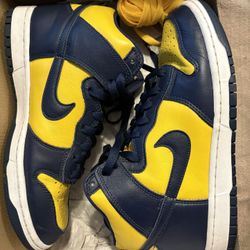 Nike Dunk High SP Michigan