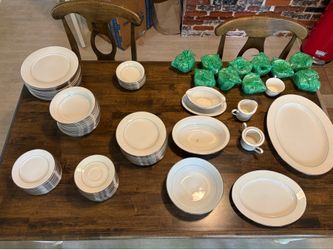Fine china set: silver plated: Noritake Ivory China