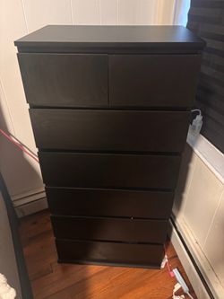 Black 6-Drawer Dresser