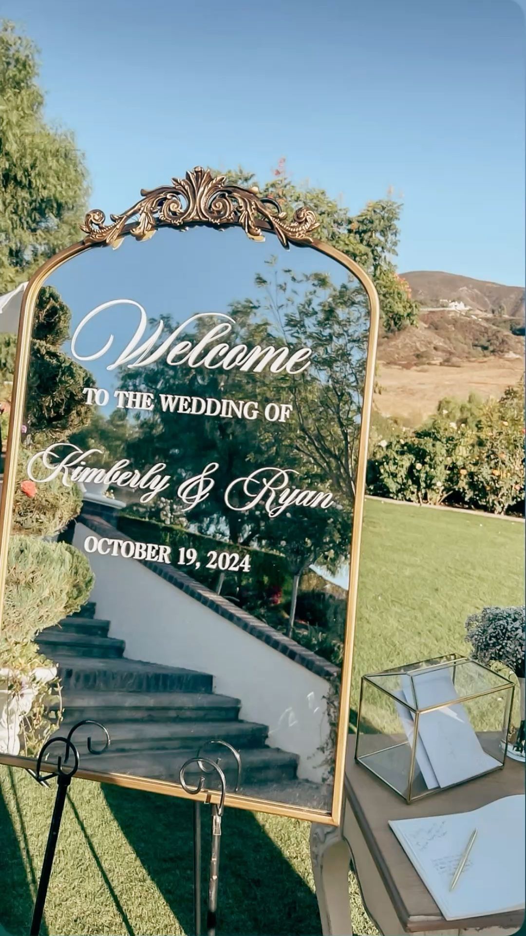 Customizable Mirror Signage