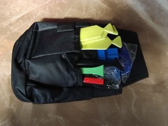Vinyl wrap tool kit pouch 2 squeegee 1 blade 1 tucker 1 axe tool 3 buffers 1wrap cutter 1 tool pouch