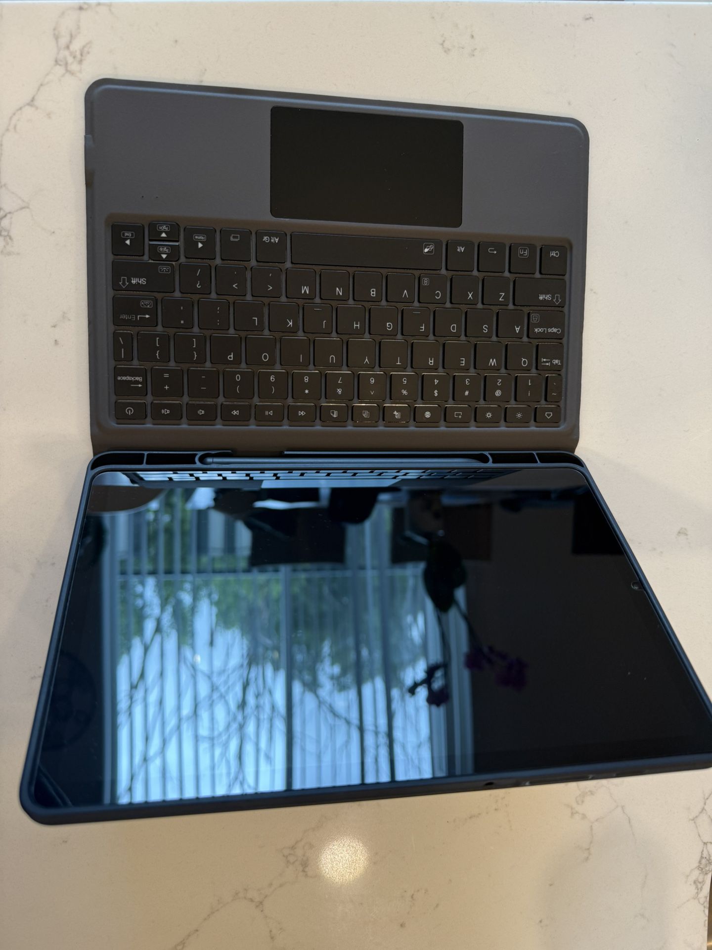 Samsung Galaxy Tab S6 (128gb) Lite With Keyboard Case