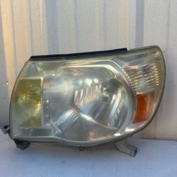 2005-2011 Left Front Highlights Toyota Tacoma