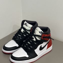 Wmns Air Jordan 1 Retro High 'Satin Black Toe' Size 7.5