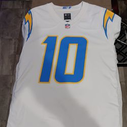 Nike NFL Jersey.
Chargers # ten