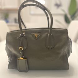Vitello Grain Militare 