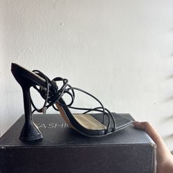 FASHION NOVE HEELS