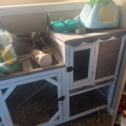 Small Animal Hutch 