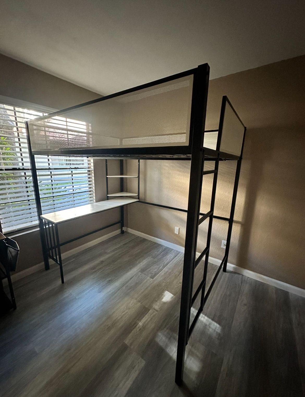Full Size Bed Loft 