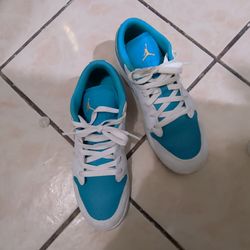 Nike Air Jordan low 1 sneakers