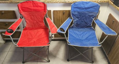 Foldable chairs