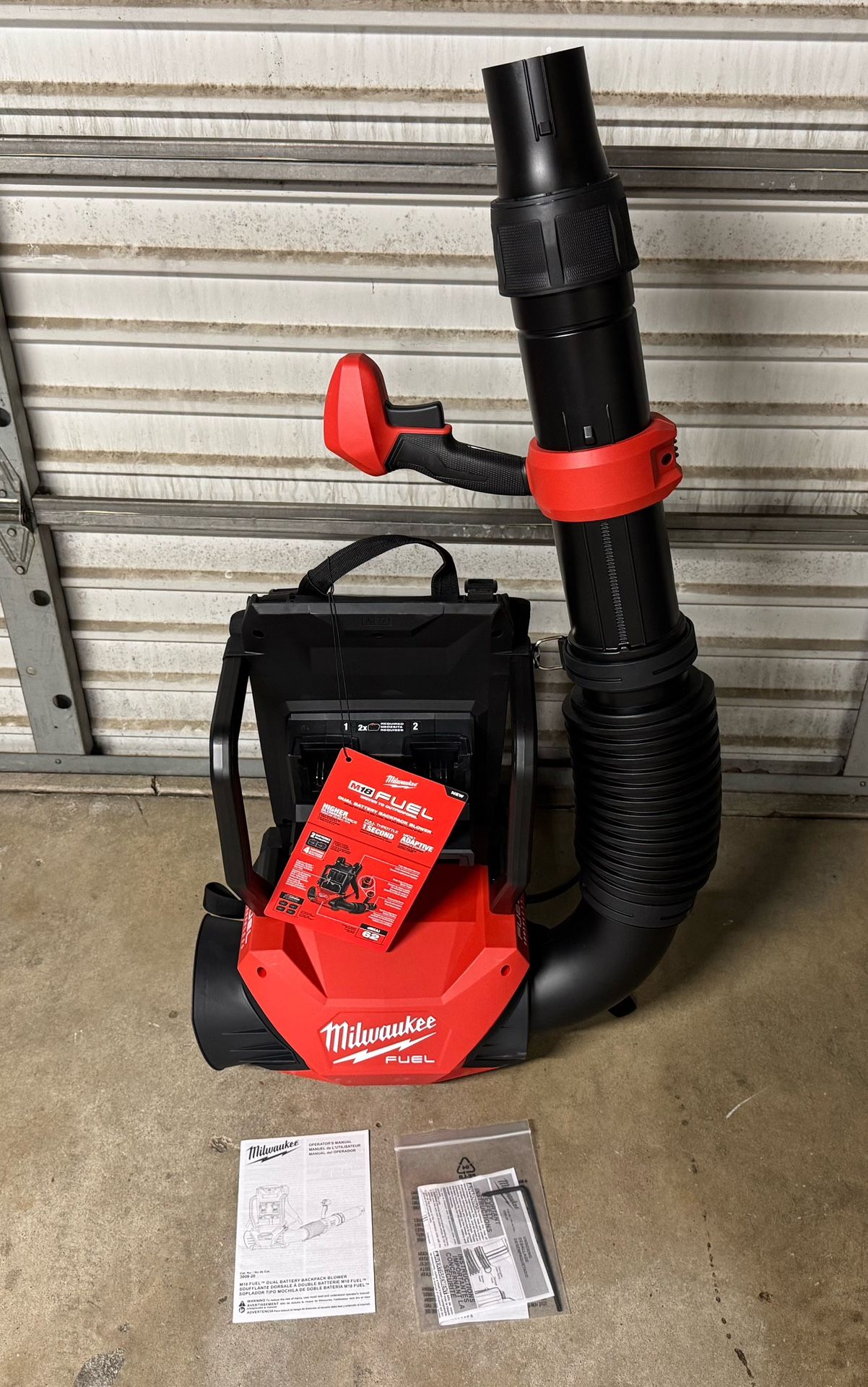Milwaukee M18 FUEL 155 MPH 650 CFM Backpack leaf Blower