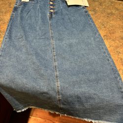 Long Denium Skirt.  High Wasted. size small. new with tags 