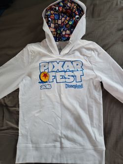 Disneyland Pixar fest 2018 kids sweater