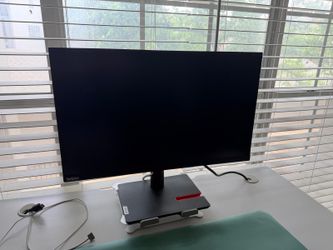 Lenovo thinkvision monitor 27” with stand
