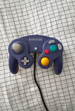 GameCube Remote original (purple clear) (tested working)