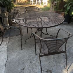 Vintage Wrought Iron Table With 3 Seats 