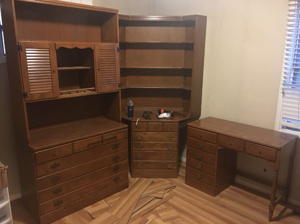 7 Piece Ethan Allen Dresser Desk Set For Sale In Omaha Ne Offerup