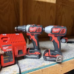 New m18 milwaukee drill kit