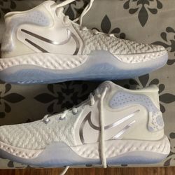 kd trey 5 white royal