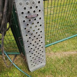 Highland Rampart Steel Loading Ramp, 800 Pounds