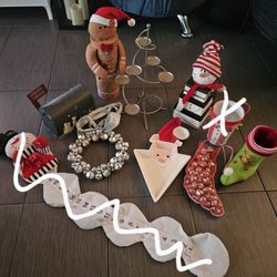 CHRISTMAS STUFF/ITEMS 