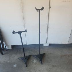 Speaker adjustable stands