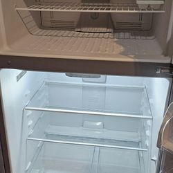 Whirlpool Refrigerator 