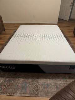 Nectar, Nectar Premier Hybrid, Queen, Like New