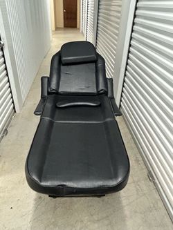 Black Adjustable Spa Facial Massage Bed / Esthetician Table – $100