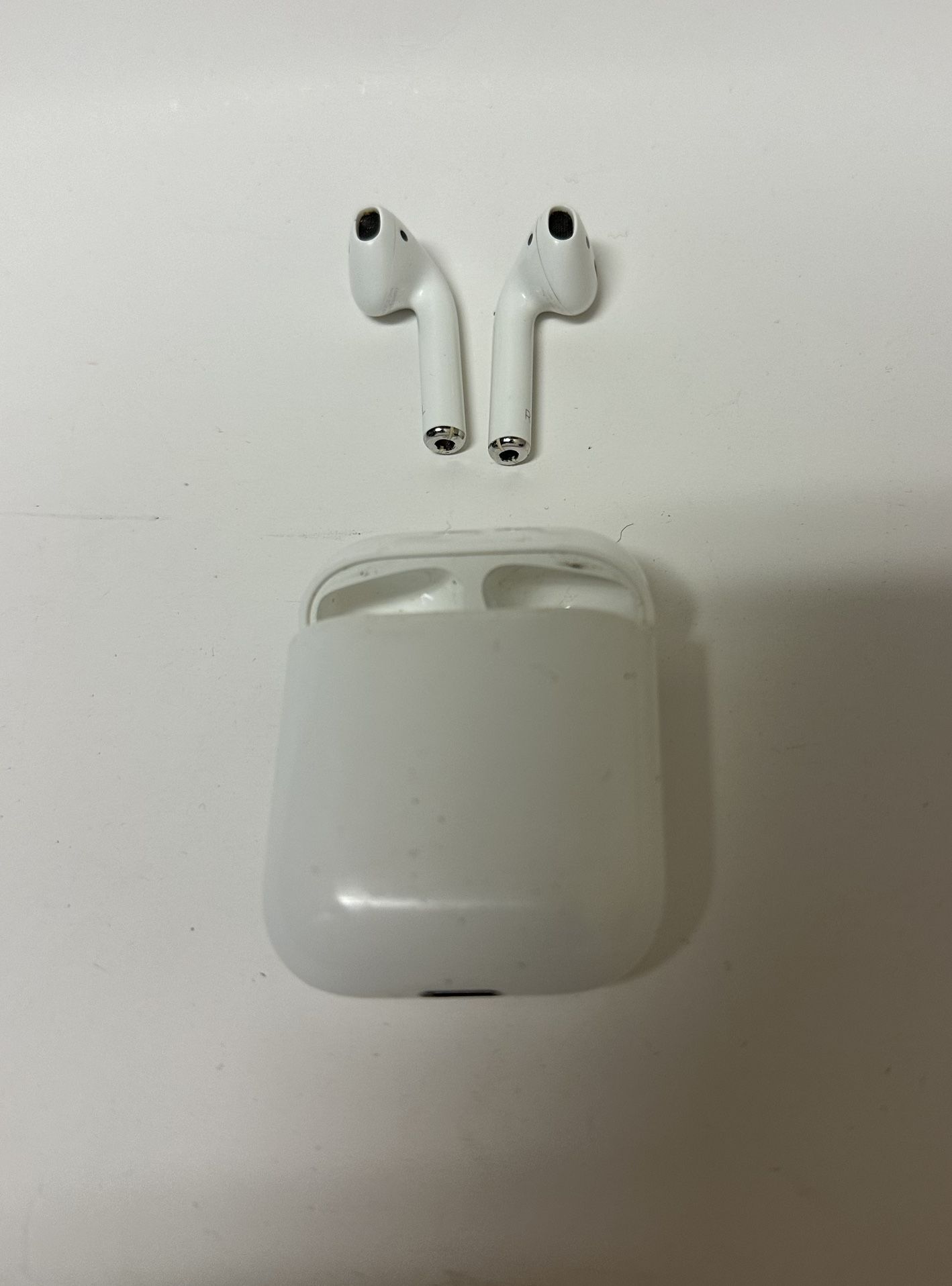 Apple AirPods