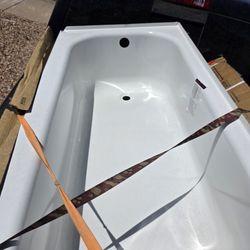 Bathtub(surface chipping!) 60"L x 30"W x 16-5/8"H