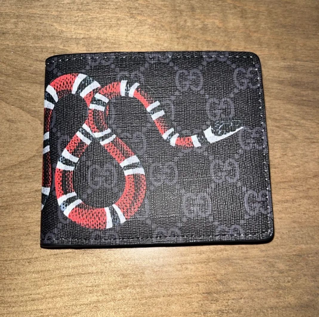 Gucci Snake Wallet 