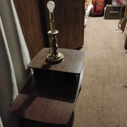 End table And Lamp