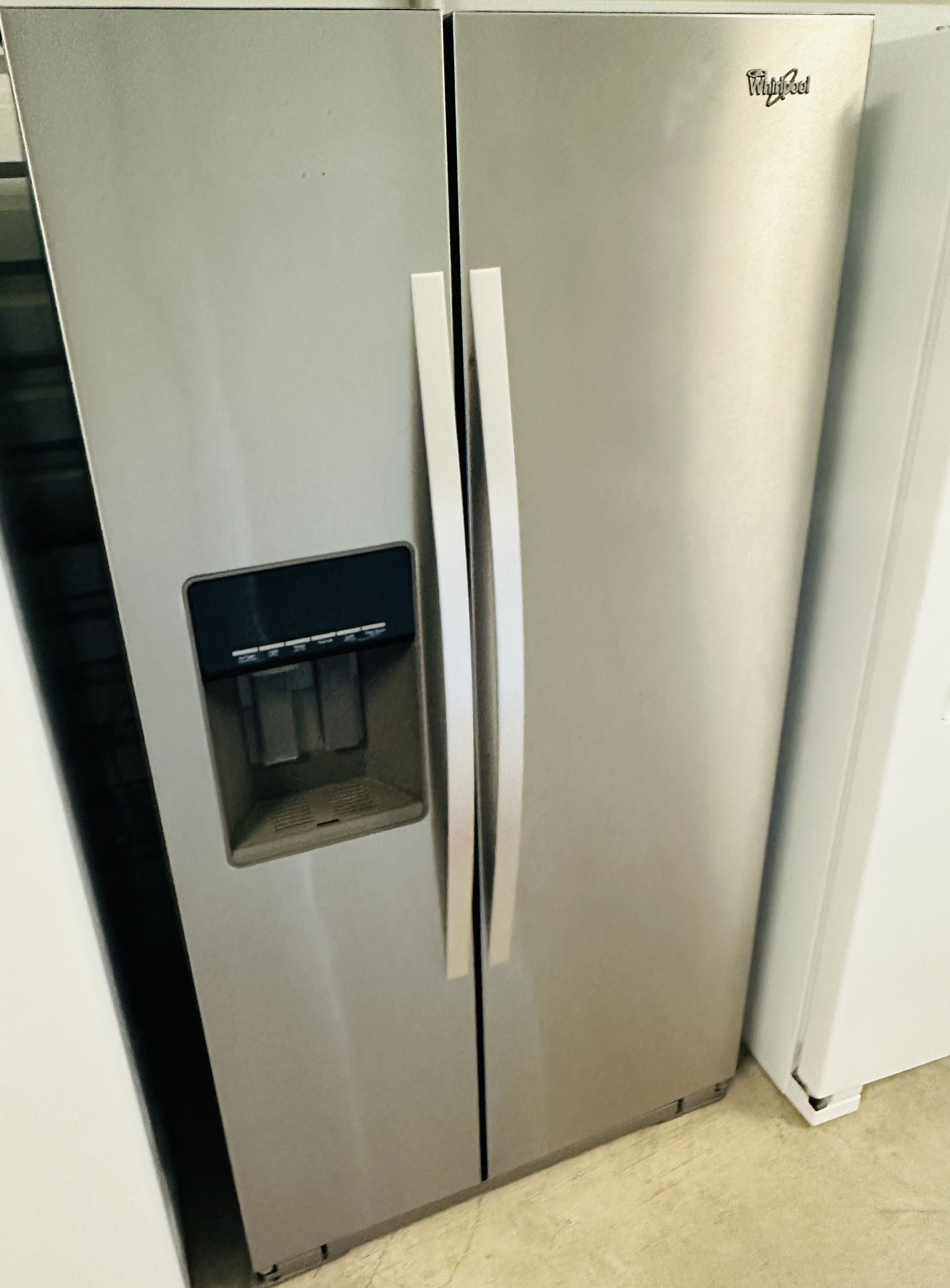 Whirlpool Counter depth Refrigerator