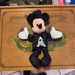 Tuxedo Mickey mouse
